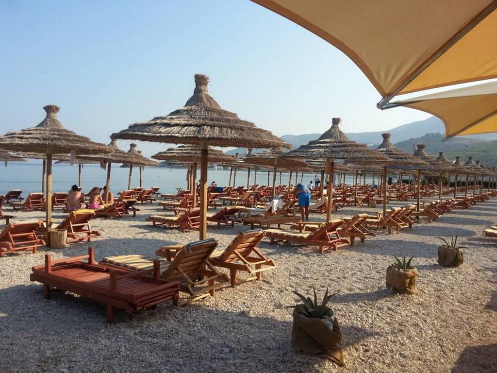 Radhima Beach Apartment-Tirana Resort Orikum Eksteriør billede
