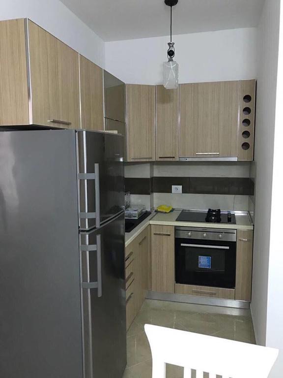 Radhima Beach Apartment-Tirana Resort Orikum Eksteriør billede